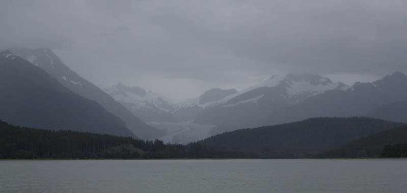 Mountains, Glacier and Sea